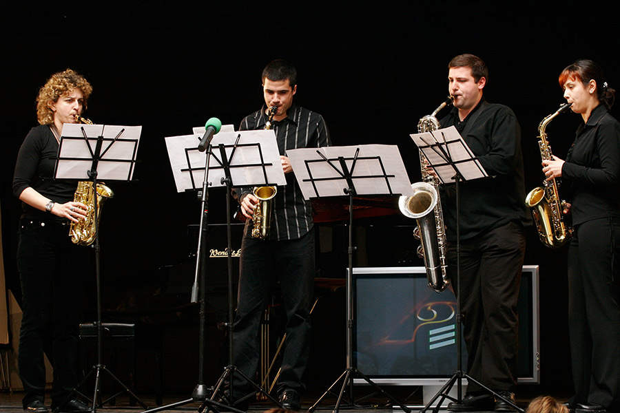 2008
